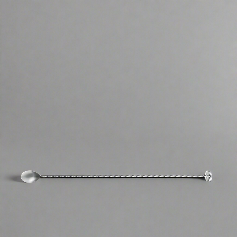 43.5 cm stainless steel bar spoon with muddler end in silver finish

Flat-bottom cocktail spoon with twisted handle

Muddler and spoon combo tool for bartending

Silver bar spoon resting on cocktail shaker

Close-up of twisted handle and muddler end