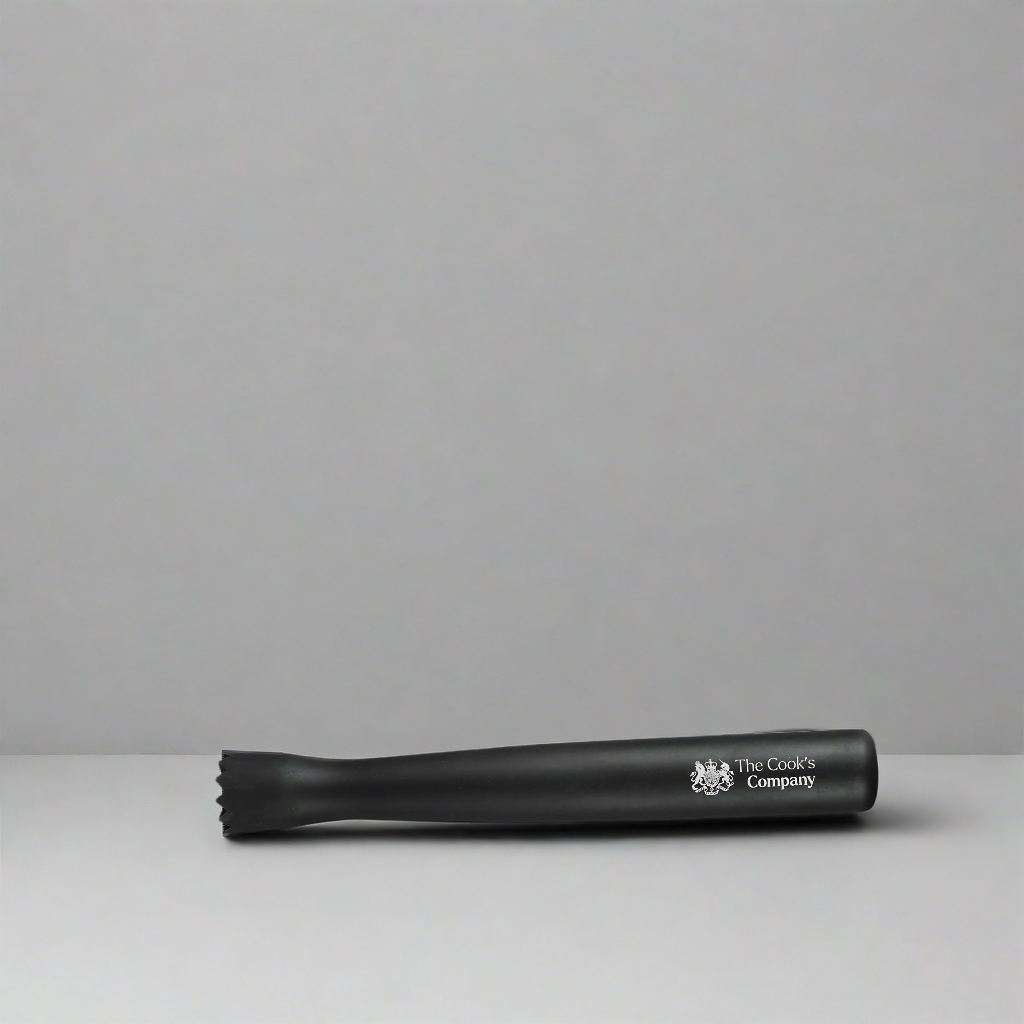 Black plastic muddler with textured base on white background

Bartender using black muddler in glass with lime and mint

Close-up of ergonomic handle and textured crushing base

Plastic cocktail muddler for home bar setup

20.6 cm muddler with herbs and citrus fruits