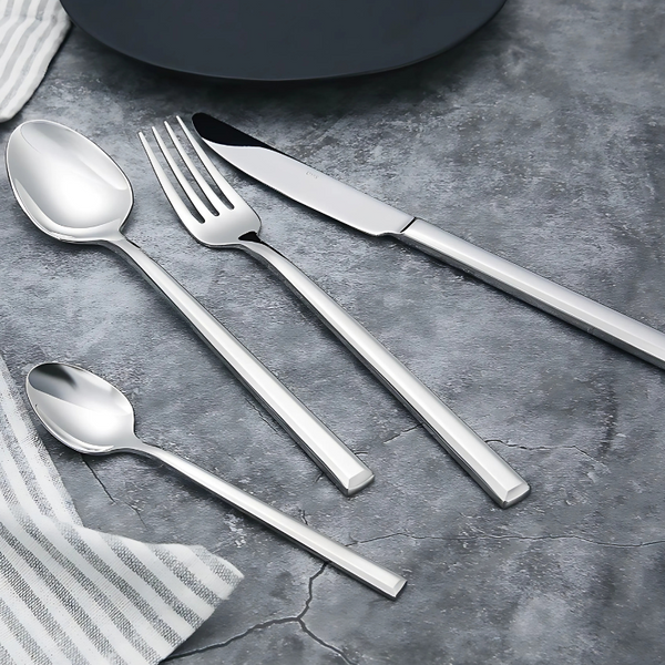 Sophie stainless steel cutlery set arranged on white background

Table knife, fork, and spoon from the Sophie pattern

Dessert fork and spoon – Sophie flatware close-up

Mocca spoon and tea spoon – polished stainless steel

Elegant table setting with Sophie cutlery collection

Sophie soup spoon and dessert knife with modern design

Refined stainless steel flatware – Sophie design

Sophie cutlery set displayed in restaurant-style setup