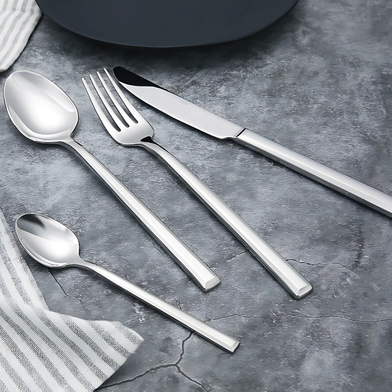 Sophie stainless steel cutlery set arranged on white background

Table knife, fork, and spoon from the Sophie pattern

Dessert fork and spoon – Sophie flatware close-up

Mocca spoon and tea spoon – polished stainless steel

Elegant table setting with Sophie cutlery collection

Sophie soup spoon and dessert knife with modern design

Refined stainless steel flatware – Sophie design

Sophie cutlery set displayed in restaurant-style setup